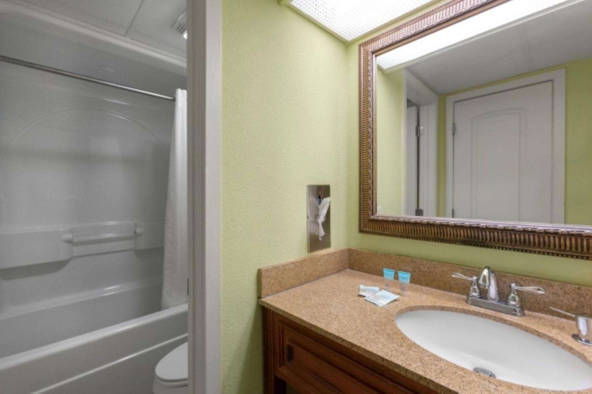 Monterey Bay Suites Миртл-Бич Экстерьер фото